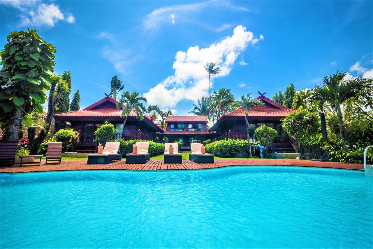Erawan Villa Hotel Bang Rak Beach  Buitenkant foto