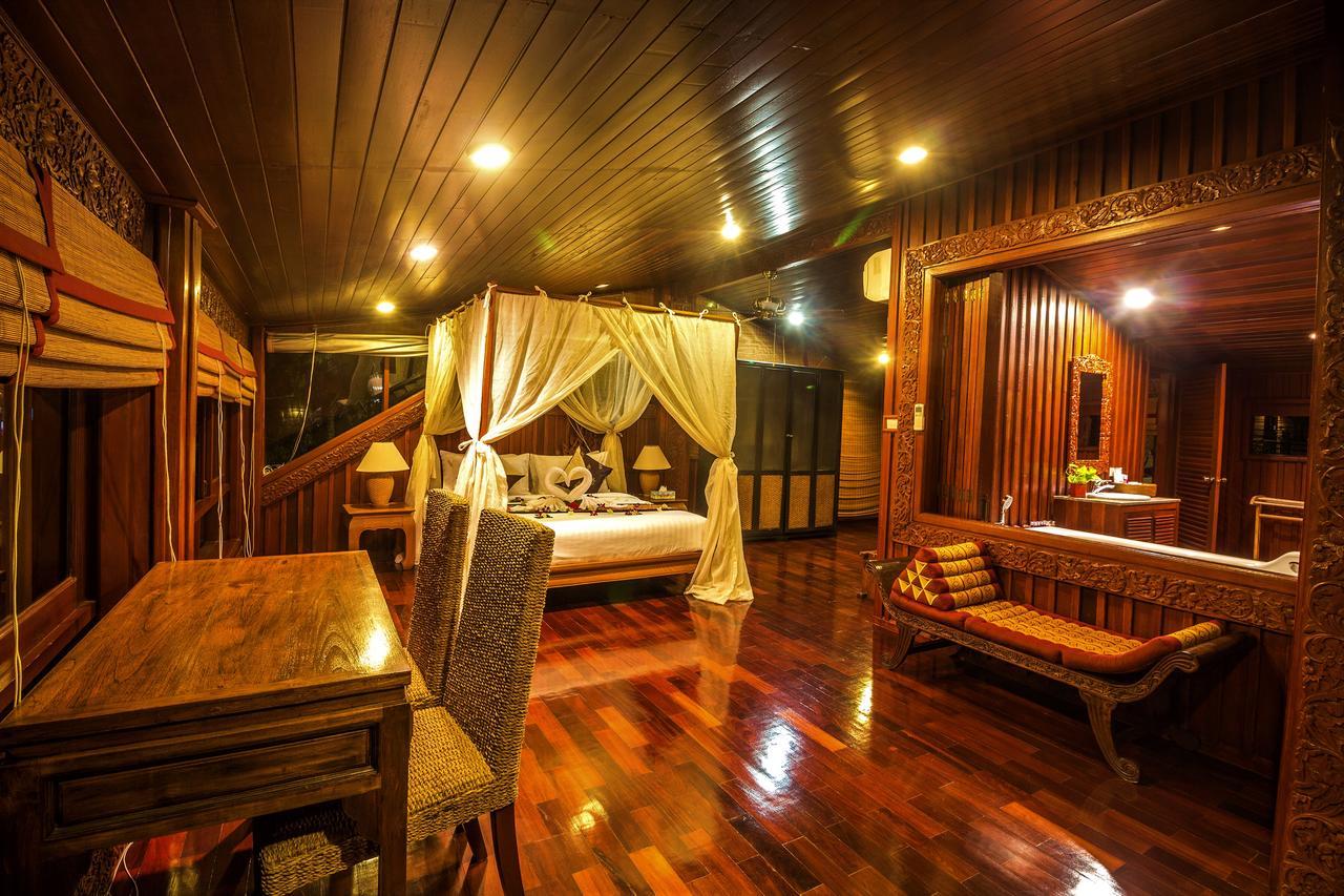 Erawan Villa Hotel Bang Rak Beach  Buitenkant foto