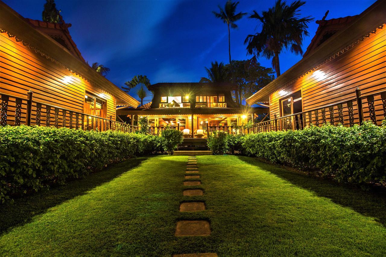 Erawan Villa Hotel Bang Rak Beach  Buitenkant foto