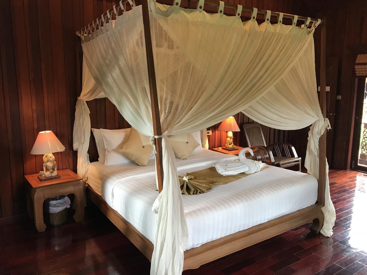 Erawan Villa Hotel Bang Rak Beach  Buitenkant foto
