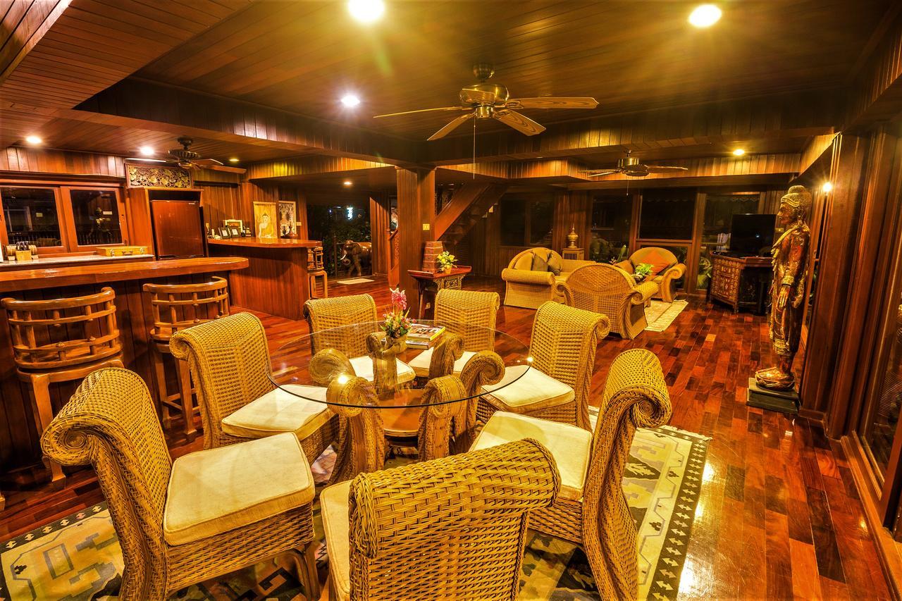 Erawan Villa Hotel Bang Rak Beach  Buitenkant foto