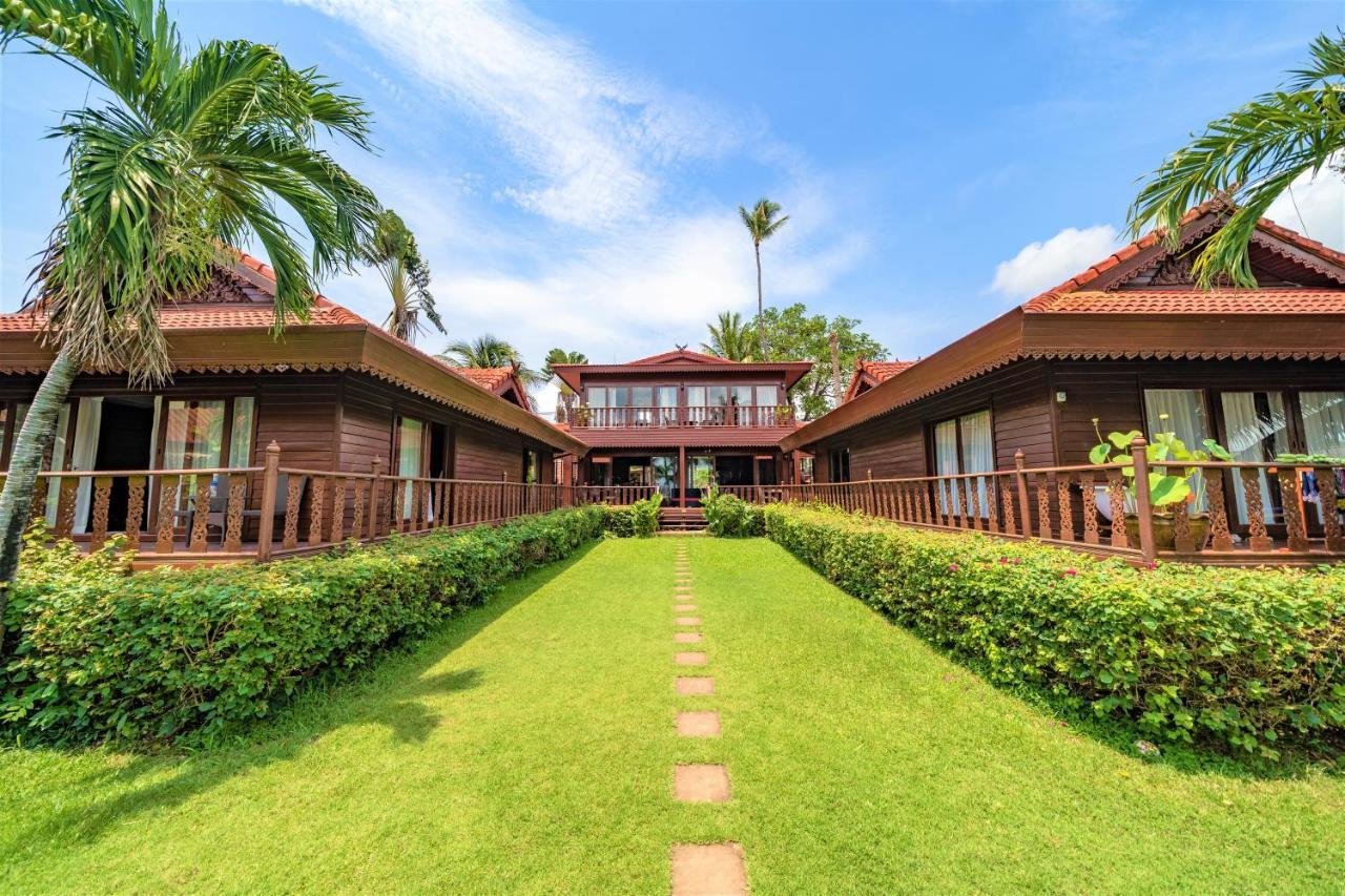 Erawan Villa Hotel Bang Rak Beach  Buitenkant foto